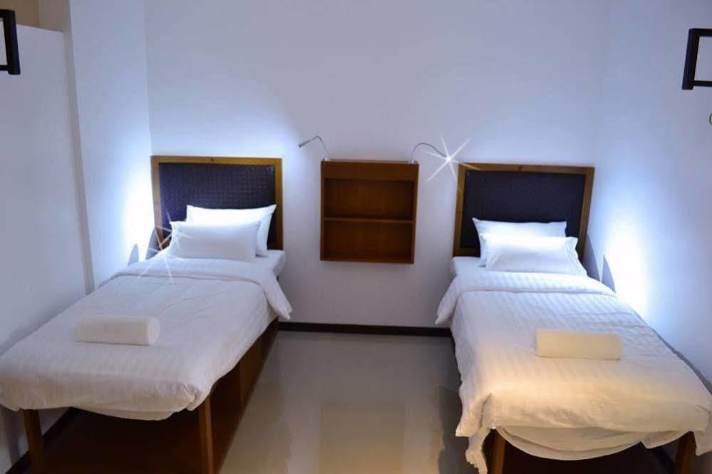 The Lantern Hostel, Chalong ,Phuket Εξωτερικό φωτογραφία