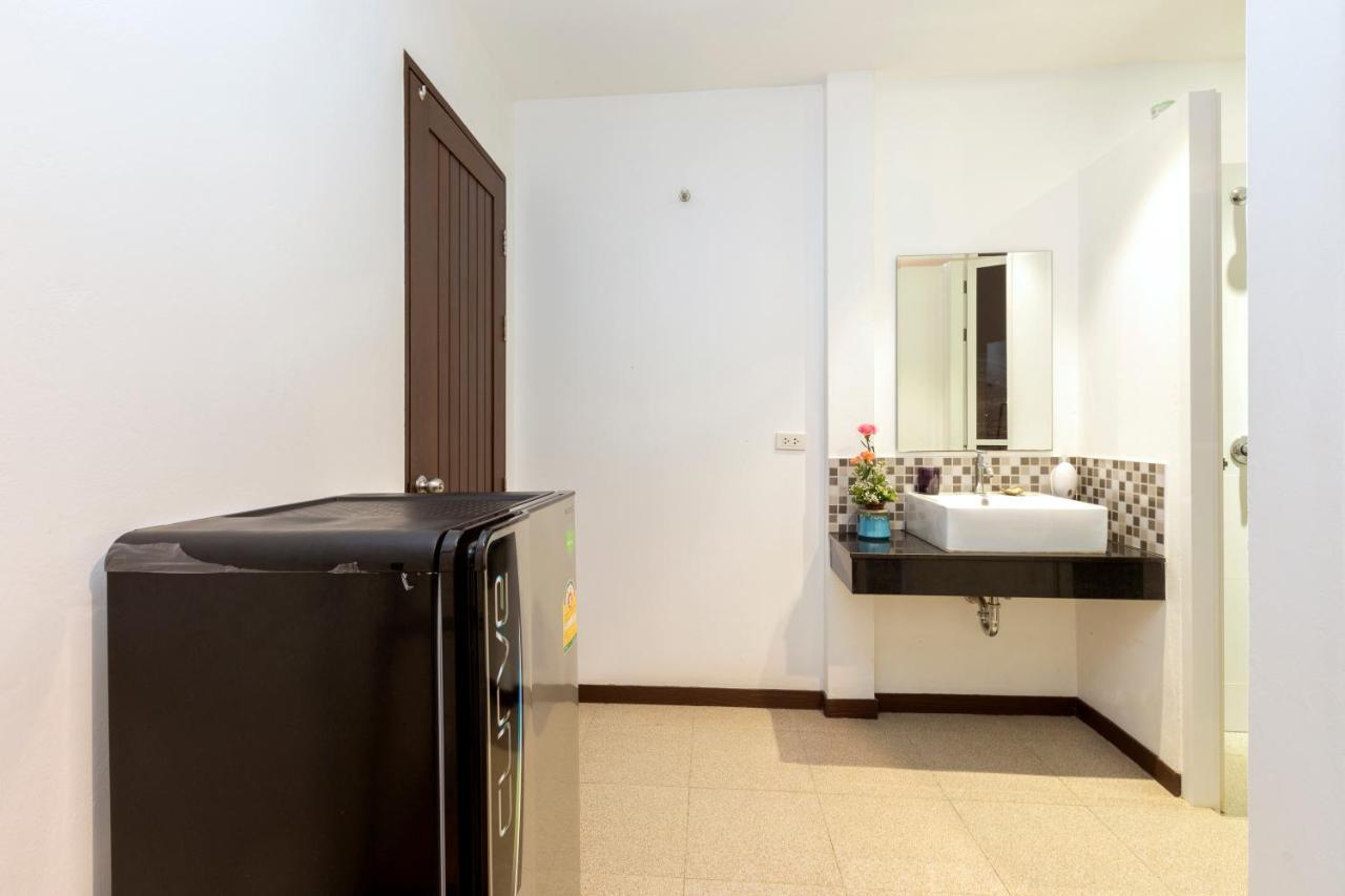 The Lantern Hostel, Chalong ,Phuket Εξωτερικό φωτογραφία