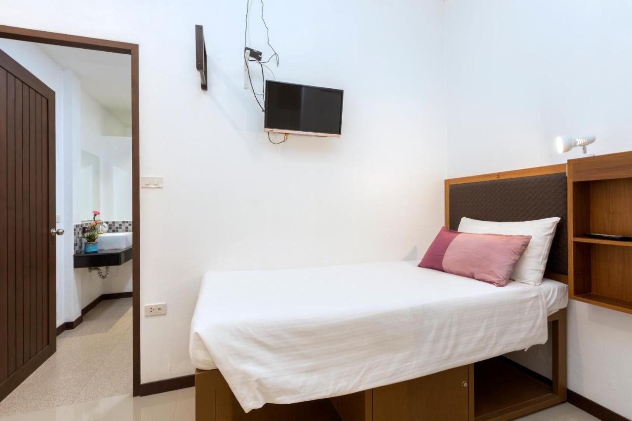 The Lantern Hostel, Chalong ,Phuket Εξωτερικό φωτογραφία