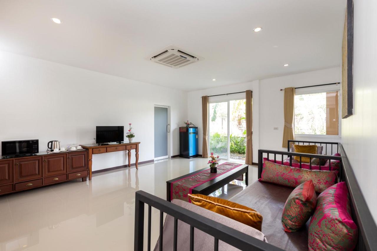 The Lantern Hostel, Chalong ,Phuket Εξωτερικό φωτογραφία